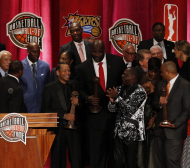 Големи фигури влязоха в Залата на злавата на НБА (ВИДЕО)