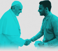 Папа Франциск събира легендарни "десетки" в благотворителен мач 