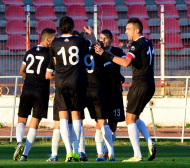 ЦСКА се изложи! Историческа победа за Локомотив (Пловдив) на "Армията" (ВИДЕО и СНИМКИ)