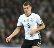 Германия пуска нов екип за националния отбор