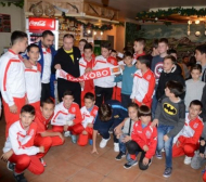 Мъри подари екипи и топки на школата на АФК Хасково