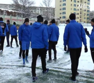 Играчите на Левски се разкършиха в снега (ВИДЕО)