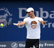 Федерер тръгна мощно в Дубай  
