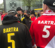 Футболът победи тероризма в Дортмунд!  (СНИМКИ + ВИДЕО) 