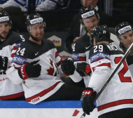 Канада и Русия пак мачкат на Световното по хокей на лед (ВИДЕО)