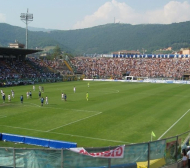 Аталанта купи стадиона в Бергамо