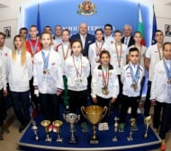 Кралев поздрави медалистите от федерацията по таекуондо