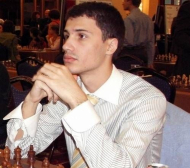 Чепаринов отстъпи върха на Европейското по шахмат