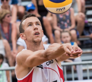 Интер глобява хърватин заради плажен волейбол (ВИДЕО)
