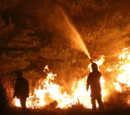 Oгнен ад! Играчи и фенове на Хайдук гасят огромен пожар в Хърватия (ВИДЕО/СНИМКИ)
