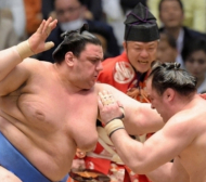 Аоияма запази шансове за триумф в Нагоя