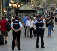 Барселона и Реал (Мадрид) почетоха с мълчание жертвите от атентата