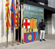 Дембеле пристигна в Барселона 