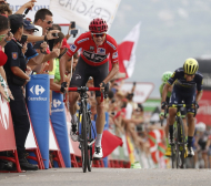 Фрум остава лидер във Вуелтата след първа етапна победа