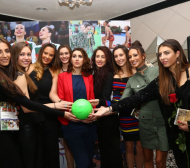 От Ирландия до Казахстан: Участници от цяла Европа и супер изненада от златните момичета в турнира на Катрин Велкова