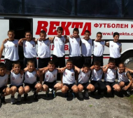 Скандал в Пловдив – ще изхвърли ли общината 100 млади футболисти на улицата? (ДОКУМЕНТИ)