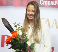 Християна Тодорова с още една изненада за феновете си, ще блести на сцената (СНИМКИ)