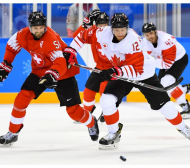 Канада стартира защитата на олимпийската титла с убедителен успех