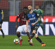 Интер остави Милан далеч от местата за Шампионска лига (ВИДЕО)