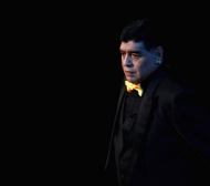 Скандалният Марадона нападна треньора на Аржентина и президента на страната
