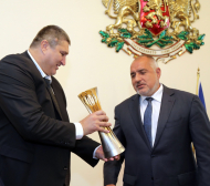Трофеят на Мондиал 2018 при Бойко Борисов (СНИМКИ)