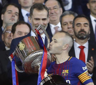 Барса смачка Севиля и триумфира в Мадрид с рекордна 30-а Купа на Краля (ВИДЕО)