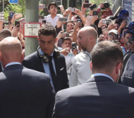 Роналдо отсвири феновете си в Мюнхен (ВИДЕО)
