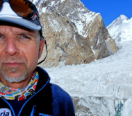 Един от най-близките хора на Боян Петров разкри какъв пазарлък за стотици хиляди долари е имало за живота на алпиниста! 