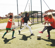 Принцесата на Катар изуми с футболни умения във "Факултета" (СНИМКИ)