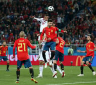 Каква драма! Испания на 1/8-финал срещу Русия след ВАР в края и зрелищно реми (ВИДЕО)