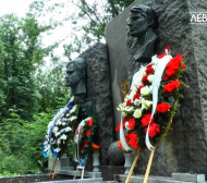 Левски почете паметта на Гунди и Котков (ВИДЕО)