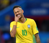 Гаврите продължават и след Мондиала! Появи се "Neymar Challenge" (ВИДЕО и СНИМКИ)