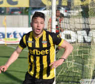 Ботев (Пловдив) прати младок да се обиграва във Втора лига