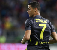 Роналдо взима над три пъти повече от втория най-платен играч в Италия