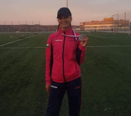 Талантът на „Еврофутбол“ Ева Петкова е вицешампионка на 1500 м