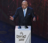 Кобрата покани Кралев да награди боксьори-шампиони