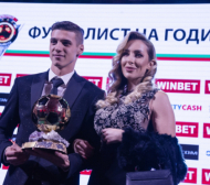 Футболист №1 издаде пред Слави Трифонов дали ще се жени за милионерска щерка и сложи ръката си върху голото му... (СНИМКА) 