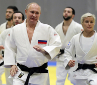 Путин претърпя болезнен инцидент (СНИМКИ/ВИДЕО)