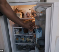 Какво има в хладилника на Антъни Джошуа? (ВИДЕО) 