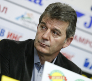 Костадинов: Десподов е играл 2-3 мача за националния, така че няма да е такава загубата