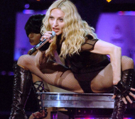 Мадона предложила 20 милиона на известен спортист, поиска бебе ВИДЕО