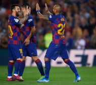 Барселона "превключи" на четвърта предавка и сгази Севиля ВИДЕО