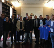Кофти ситуация в славен български клуб, ръководството се оттегли