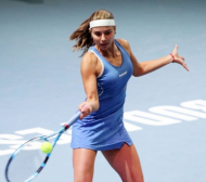 Виктория Томова започна с победа на Australian Open