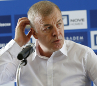 Сираков обяви притеснителни новини за Левски 