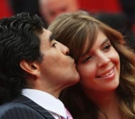 Голямата дъщеря на Марадона просълзи света със сърцераздирателен пост СНИМКА