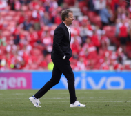 Селекционерът на Дания изригна срещу УЕФА заради Ериксен