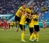 Швеция спечели група "Е" след драма с късен гол срещу Полша ВИДЕО