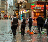 19 полицаи ранени при безредиците в Англия