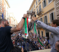 Невероятна емоция и шампионски парад в Рим ВИДЕО